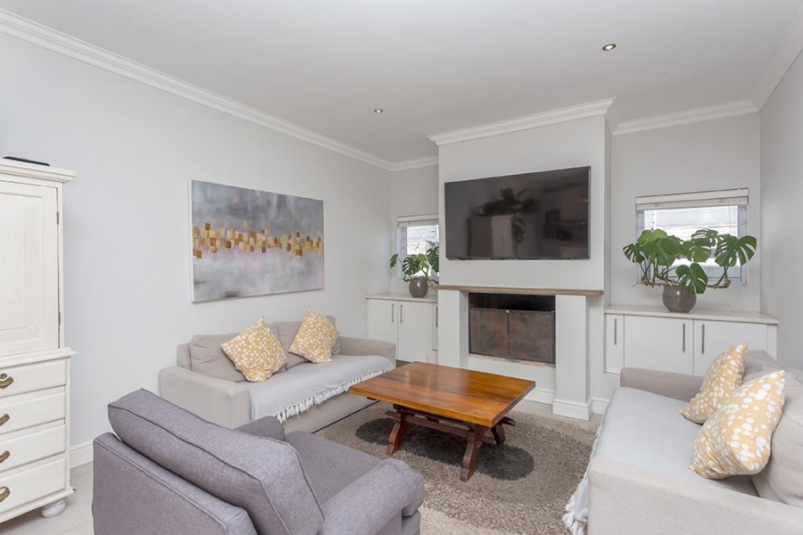 2 Bedroom Property for Sale in Parklands North Western Cape